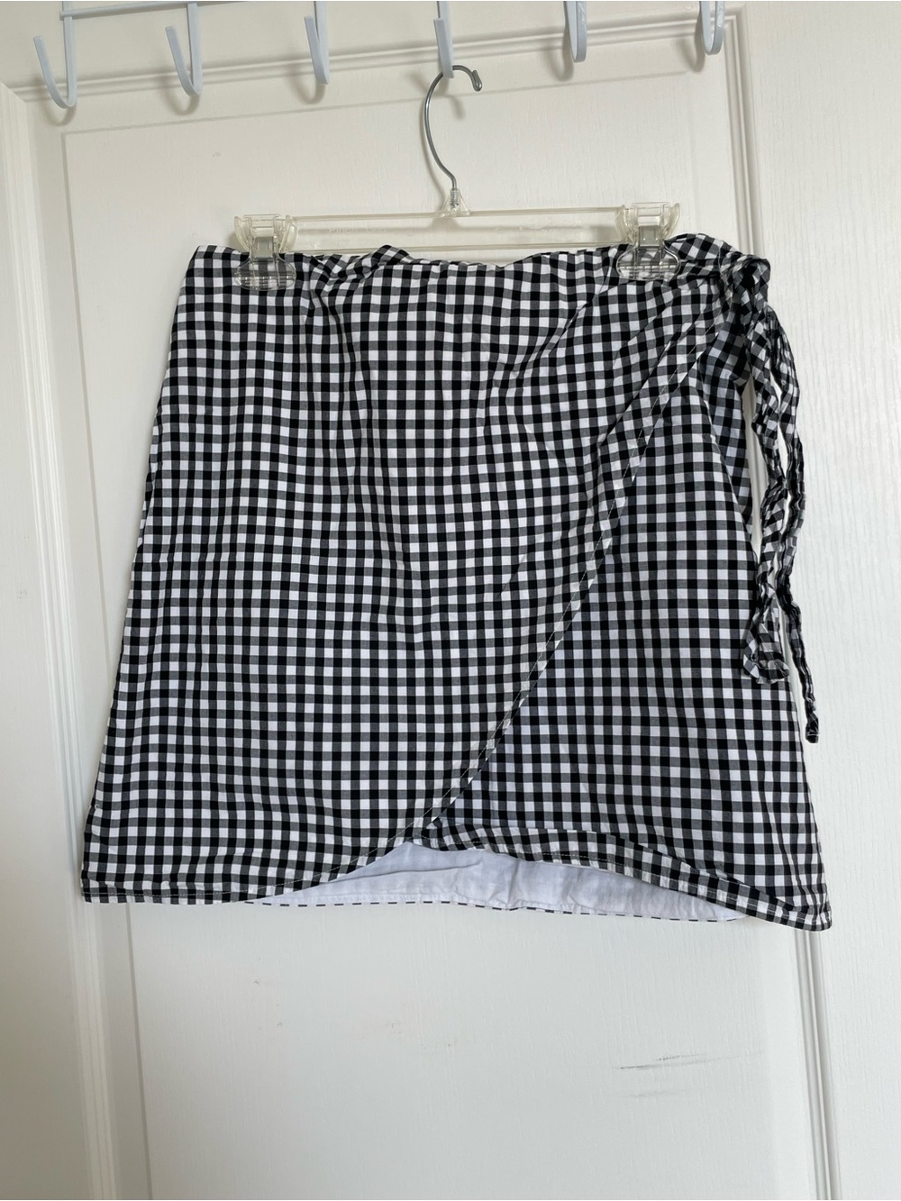 GAP Black & White Gingham Wrap Mini Skirt